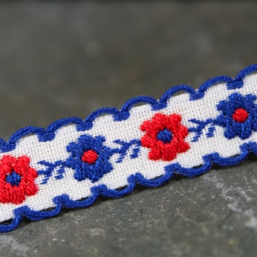 21 YARDS of Vintage Wrights Embroidered Trim In Original Retail Dispenser Package | 1970 | Red & Blue Floral Embroidered Trim 