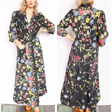 Early 1940s Cold Rayon Floral Quilted Dressing Robe - Large 