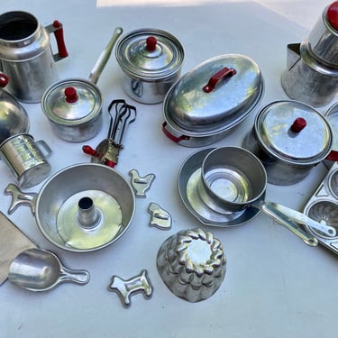 Children's Aluminum Cooking And Baking Pans, Vintage Play Kitchenware, Coffee Pot Cookie Cutters, Make Believe, Interactive Toys, Pre K Kids 