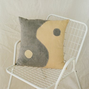 yin yang linen pillow cover, color block pillow, linen pillow sham, organic cotton pillow, geometric pillow, hand dyed pillow, zero waste 
