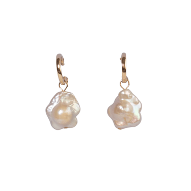 Marguerite Pearl Earrings