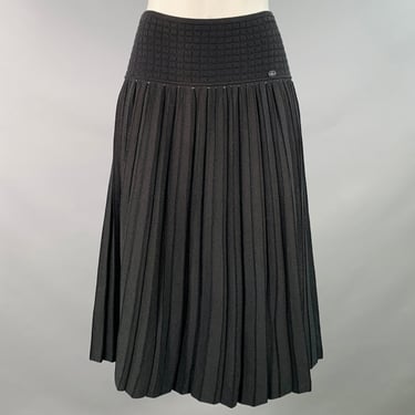 CHANEL Vintage 2005 Size 6 Black Viscose Blend Pleated Elastic Waistband Skirt