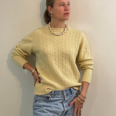 80s cashmere sweater / vintage buttercream pale yellow cable knit cashmere crewneck pullover boyfriend sweater | Medium 