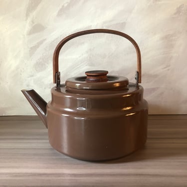 Vintage Chocolate Enamelware Tea Kettle, Dark Brown Tea Kettle or Teapot w hinged wood handle & lid knob 