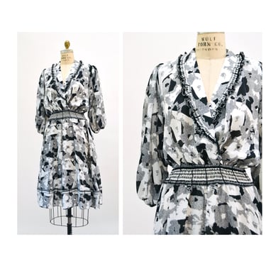 80s Ruffle Vintage Floral Print Dress Peasant Dress Medium Black white Floral print Boho Dress Diane Freis inspired 80s 90s ruffle Dress 