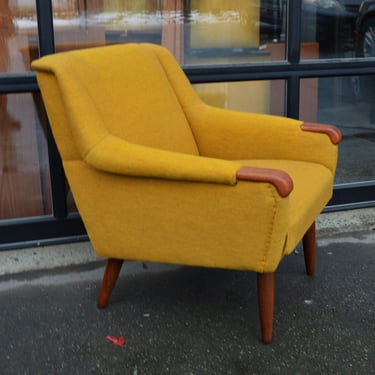 Gorgeous Norwegian Teak Arm Lounge Chair in Orig Yellow Wool