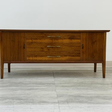 Lane Mid-Century Modern Walnut Cedar Chest 