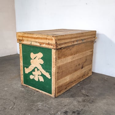 Vintage Antique Single Japanese Cedar Wood Tea Crate 