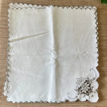 Vintage Linen Napkins - Ivory/Ecru Linen Cutwork Embroidered Napkins with Scalloped Gray Trim - Handmade Napkins - Set of 6 - Linen Napkins 