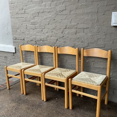 Set of 4 Rush Seat Chairs