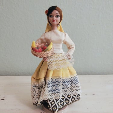 Vintage Muneca Artesania Beibi Doll Figurine Made in Spain 