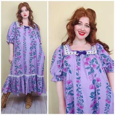 1980s Vintage Floral MuuMuu Factory Puffed Sleeve Dress / 80s Ruffled Lace Trim Bow Purple Cotton Gown / Size 1X 