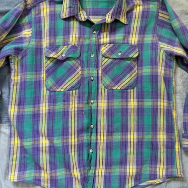 Vintage 1980s Multicolored Flannel Thick Cotton Button Down Shirt Large by TimeBa