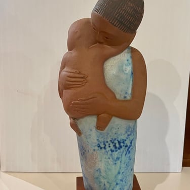Noel Osheroff Ceramic Mother & Child Sculpture for Robert Maxwell Studio Signed