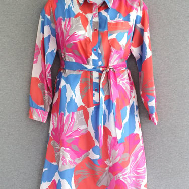 1970-80s - Dacron Polyester  - Abstract Floral - Shirt Dress - by Johnny Appleseed's - Marked size 16 