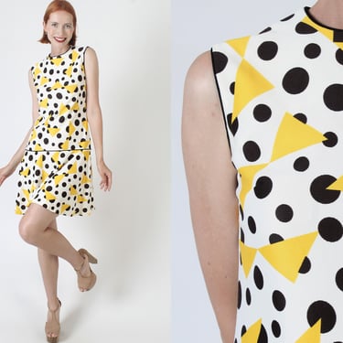 Vintage 60s Op Art Scooter Dress / Preppy Mod Polka Dot Print / Twiggy Inspired GoGo Mini / Preppy Kick Pleat Short Skirt 