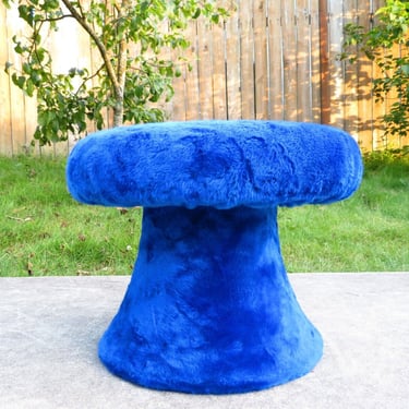 VTG Mid Century FUZZY BLUE MUSHROOM FOOT STOOL / OTTOMAN Retro Chair POP ART