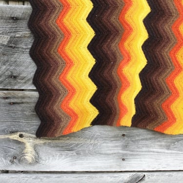 Vintage 70s Crocheted Afghan Blanket - Orange & Brown Shades - zig zag chevron stripes - Gradient Effect 