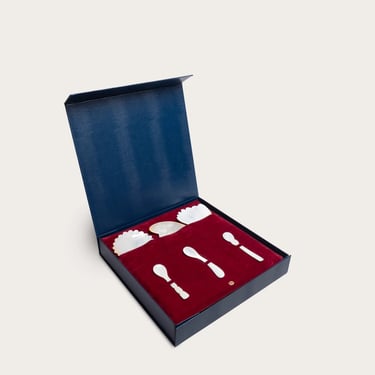The Mother of All Pearls Gift Set