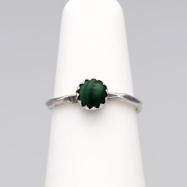Primitive 70's 925 silver malachite size 3.75 Southwestern knuckle ring, crinkled sterling green stone hippie toe ring 