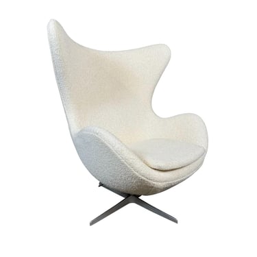 Vintage Danish Modern Egg Chair in Bouclé by Arne Jacobsen for Fritz Hansen 