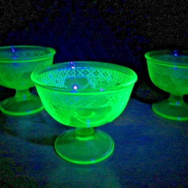 3 Vintage Green Uranium Glass Footed Sherbet, Dessert, Berry Or Fruit Bowls 