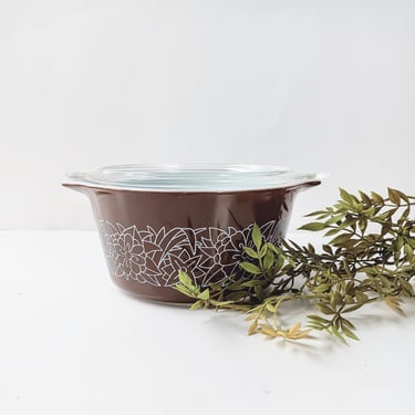 Vintage PYREX Casserole Dish with Lid/ Cinderella Style/ Woodland Pattern/ Brown, White/ 1970s/ #473/ Made in USA 