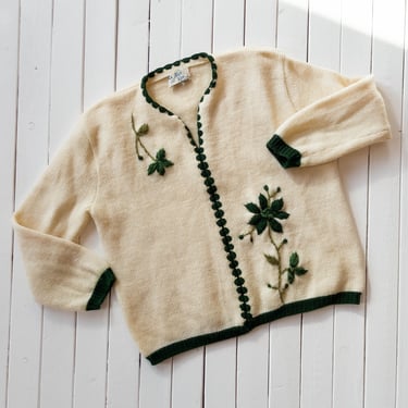 cream wool sweater | 50s 60s vintage Alice Kay cream ivory forest green floral embroidered country folk cottagecore knitted sweater 