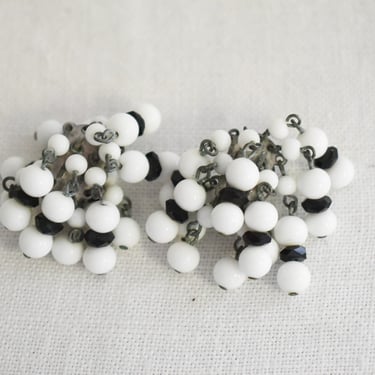 1960s White Bead Cluster Dangle Clip Earrings 