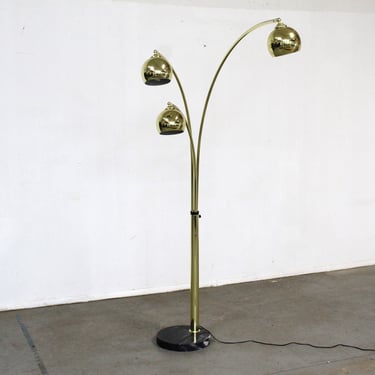 Mid-Century Modern Italian Gold Chrome & Marble Guzzini Style 3-Way Arc Floor Lamp 