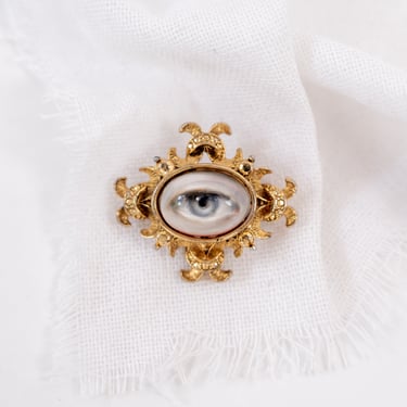 Theodora Lover's Eye Brooch