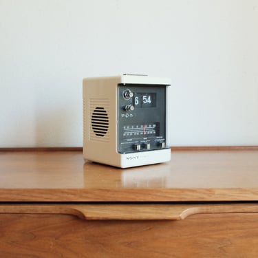 Vintage Sony Digimatic Flip clock AM/FM clock radio 