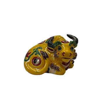 Handmade Yellow Small Ceramic Artistic Ox Buffalo Figure Display Art ws3237E 