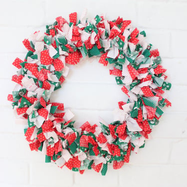 Christmas Gathering Fabric Wreath 