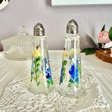 Hand Painted Salt and Pepper Shakers, Bluebonnets, Sunflowers, Floral Glass Shakers, Home Kitchen Dining 