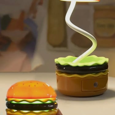 Cheeseburger Pencil Sharpener Tabletop Light Stand