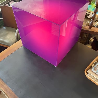 Purple Plastic Light Cube/Table