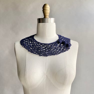 Vintage Navy Blue Lace Collar / Wrapped Lace Collar / 1940s Lace Collar / Blue Lace Collar / Collar with Buttons 
