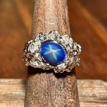 18k HGE Uncas Ring Simulated Star Sapphire Vintage Retro Fashion Jewelry Signed 