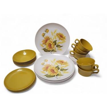 Vintage Sunflower Melamine Dinnerware, 28 Pieces Floral Yellow & White Allied Chemical Dishes, Retro 1970s Melmac Dish Set, Vintage Kitchen 