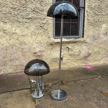 Mid Century Modern Globe floor Lamp: Chrome Base, Plastic Shade 