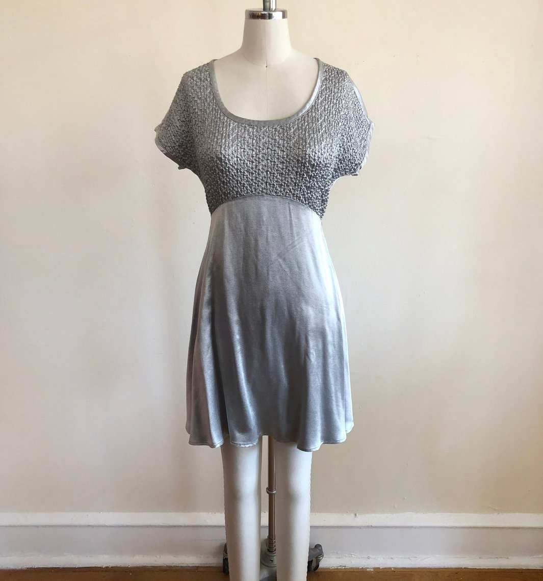 ShortSleeved Silver Babydoll Dress with Textured Bodice 1990s Logan's Clothing