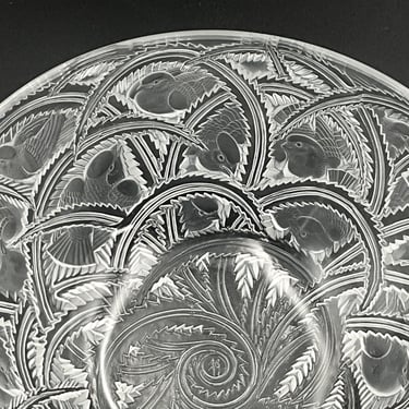 Lalique France Finch or Pinsons Bowl 