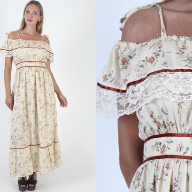 70s Cream Calico Summer Dress / Off The Shoulder Tie Straps / Floral Lace Prairie Lawn Sundress / Full Skirt Sun Maxi 