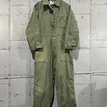 Medium 70s US Army OG-107 Cotton Coveralls Suit 1st pattern Paint Splattered, JumpsuitCotton Sateen type 1 size medium 46 