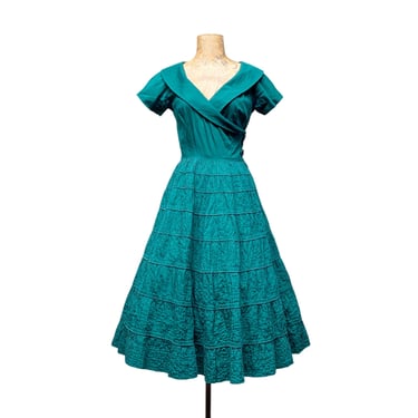 Vintage 1950s Green Cotton Patio Dress, 50s Summer Party Frock w/Full Tiered Pin-tucked Skirt, Bonwit Teller, Small 35