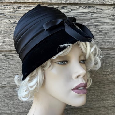 vintage cloche hat black velvet and satin chapeau 