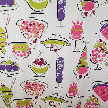 Vintage 1950's Ice Cream Fabric / 60s Novelty Print Dessert Fabric 