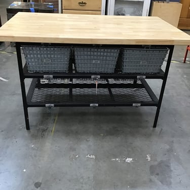 Black Locker Basket Coffee Table (Seattle)