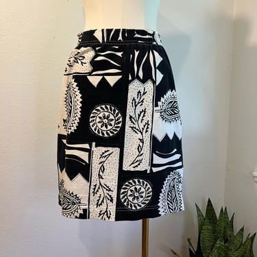 Vintage Italy Made Cotton Black & White Floral Abstract Print Skirt Size Large 
